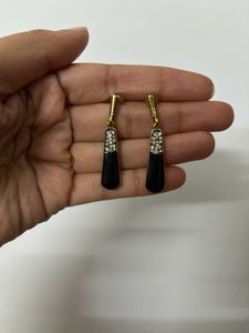 Earrings (Black &amp; Golden Colour)