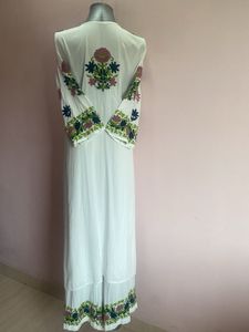 Embroidered Lucknowi Kurta Set