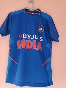 INDIA BYJU&#39;S T-shirt