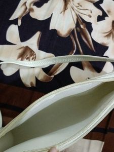 White Shoulder Bag