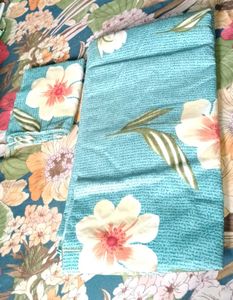 Floral double bedsheet with 2 pillow cover