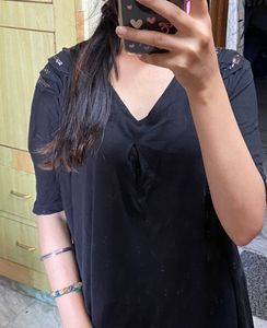 Elegant Black Top Oversized