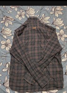 WROGN Men Black &amp; Grey SlimFitCheckedCasual Shi