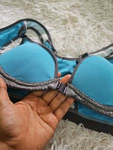 Women&#39;s Sports Wear
