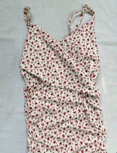 🌺cute ditsy print floral dress🌺