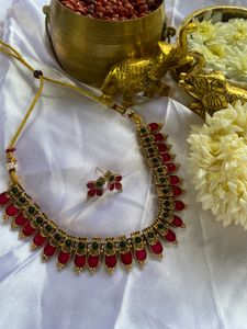 Keerthana Neckset