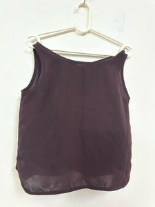 Elegant Sleeveless Blouse