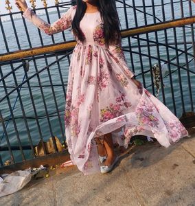 Beautiful Organza Frok