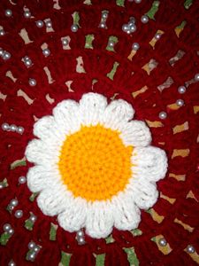 Handmade Crochet Daisy Backclip