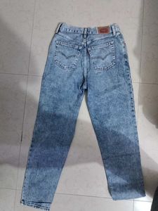 Levi&#39;s jeans