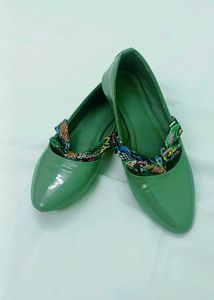Green Ballerinas