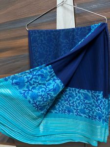 blue floral print saree