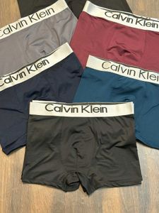 Calvin Klein Men's Boxers 3pcs ka rate hai