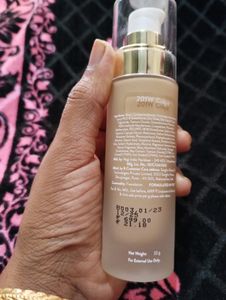 Myglamm Super Serum Foundation