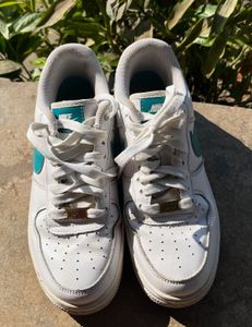 Nike Airforce 01 White Colour With A Bit Of Green.