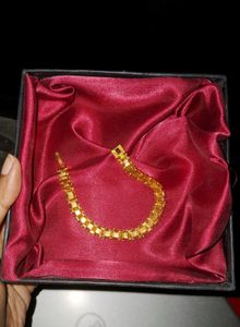 Golden Broad Chain Bracelet