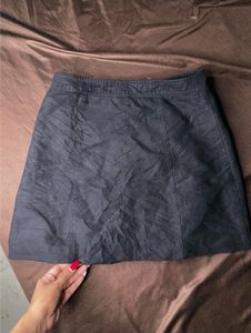 Korean black skirt