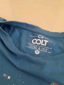 Colt Astronaut On Moon Casual Tshirt Unisex