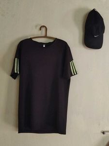 Men's Black Athletic T-Shirt & Nike Cap