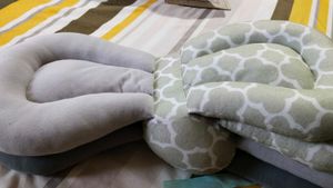 Luvlap Baby Feeding Pillow