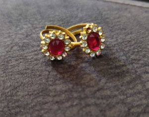 Vintage Inspired Red Stone Toe Ring