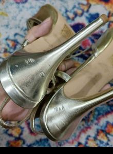 Dual Tone Golden Slingbacks