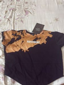 Unique KUNSQUAD Graphic Tee