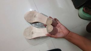 Transparent  Belt Block Heeks