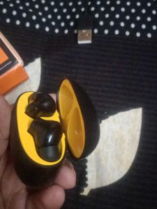 Boat Airdopes Wireless Earbuds New