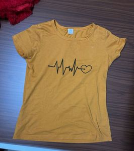 sss mustard yellow t shirt