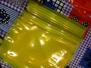 Pack of 6 yellow colour folder