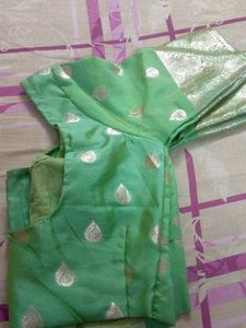 New Wedding Saree With Well Stitched Blouse
