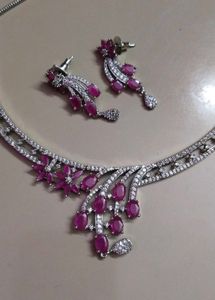Elegant Necklace Set