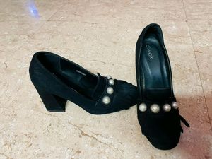 Catwalk Women Black Heels