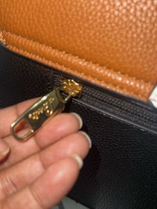 Superb Stylish Lavie Sling Bag