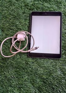 IPad Model A1489 (Unstable/NOT Working) &amp; Charger