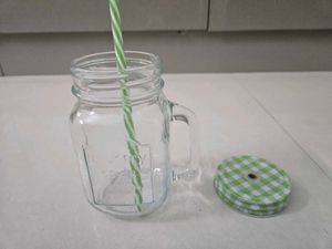 Straw Glass Mason Jar with Air-Tight Lid