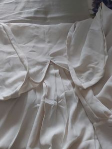 Off White Top|