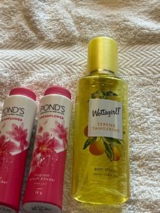 Pond's Powder & Wottagirl! Tangerine Body Spray