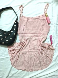 ｡𖦹°‧Pink Tiered Cami Top