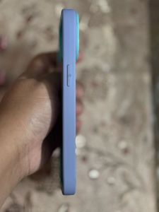 2 iPhone 15 Cover (Free Blue Case)
