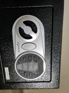 8.6 L Digital locker