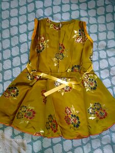 beautiful baby girl stylish frock for 3 to 6 month
