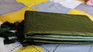 DualTone Green Soft Silk Saree With Kuchu