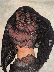 Black Lace Hijab.
