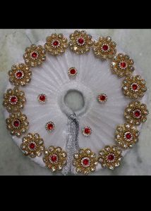 Laddu Gopal 2 No. Two Peieces And 3 No. 1 Peice