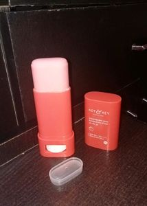 DOT AND KEY SUNSCREEN STICK