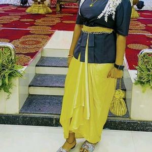Stylish Black & Golden Set