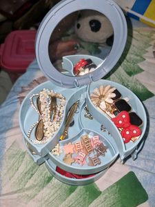 Main Character Organiser