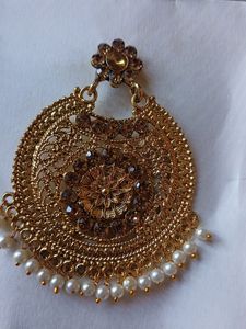 Earrings With Maang Teeka